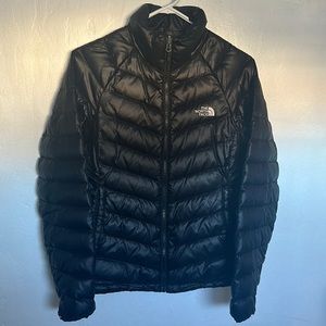 Women’s north face jacket very nice!